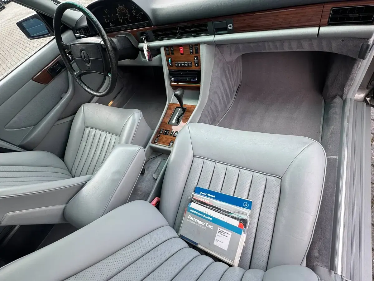 Usata Mercedes 420 218 CV (160 kW) 1986 Grigio Berlina