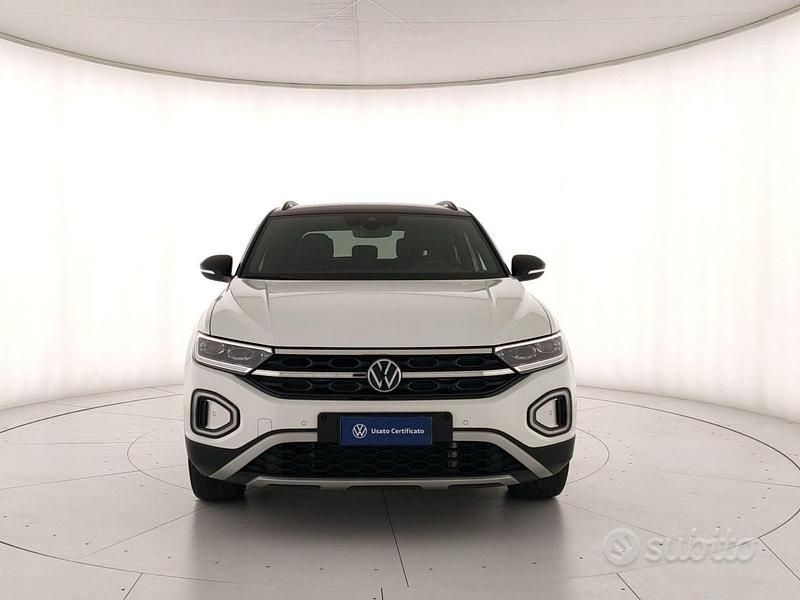 Usata VW T-Roc Style 150 CV (110 kW) 2023 Pure white nero SUV