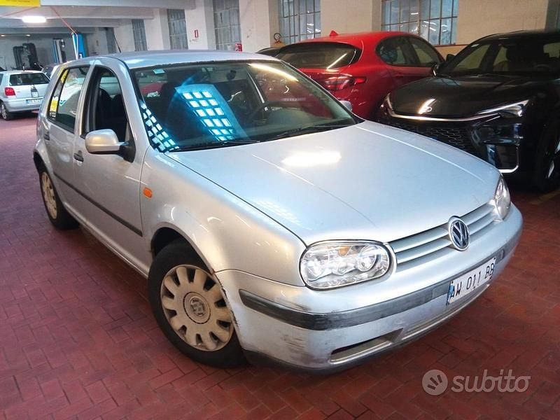 Usata VW Golf III 74 CV (54 kW) 1998 Grigio Berlina