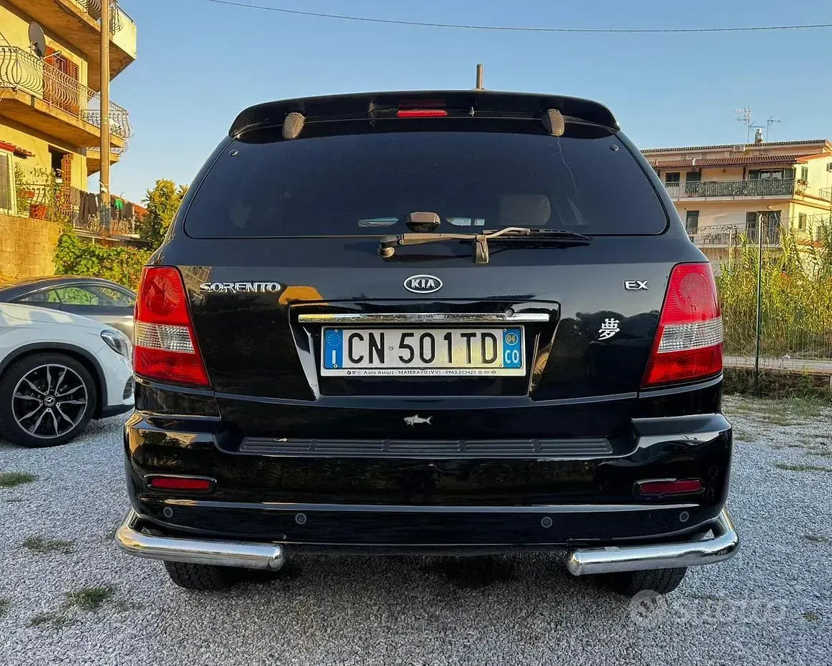 Usata Kia Sorento 60 CV (44 kW) 2004 Nero SUV