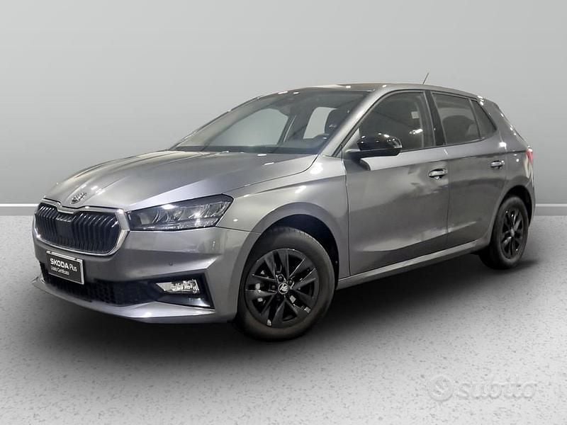 Usata Skoda Fabia 95 CV (69 kW) 2025 Grigio Utilitaria