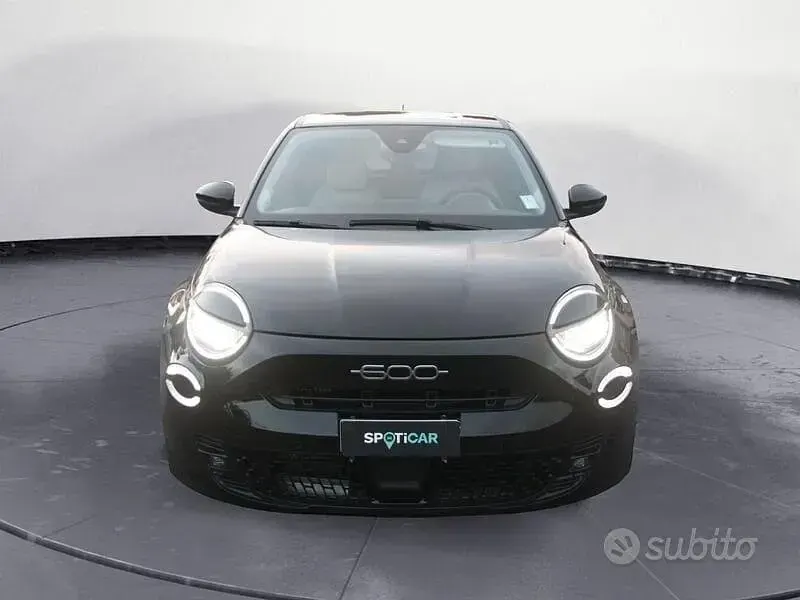 Usata Fiat 600 La Prima 110 CV (80 kW) 2025 Nero SUV