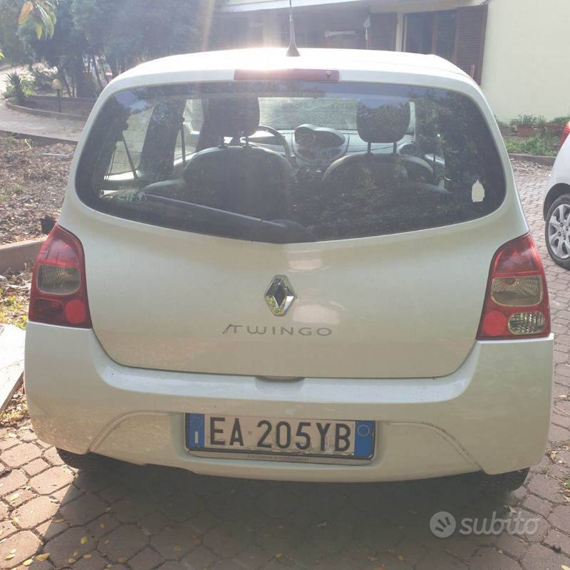 Usato 2010 Renault Twingo 1.1 Benzin 101 CV (3.800 €)
