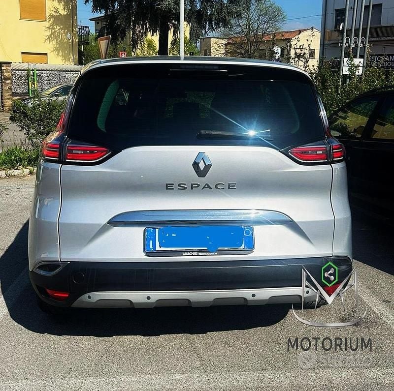 Usata Renault Espace Initiale Paris 160 CV (117 kW) 2017 Grigio Monovolume
