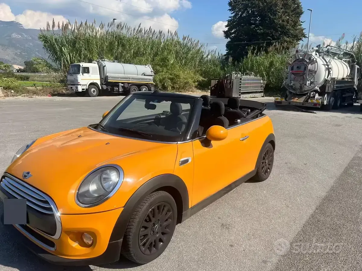 Usata Mini One Cabriolet 102 CV (75 kW) 2017 Cabrio