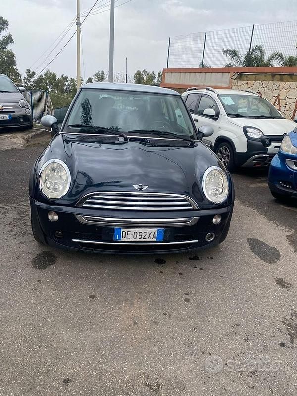Usata Mini Cooper 116 CV (85 kW) 2007 Nero Utilitaria