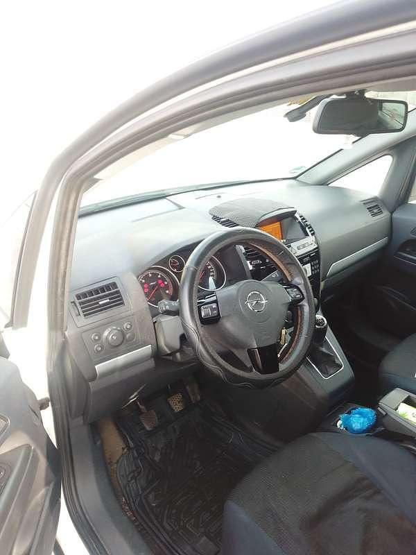 Usata Opel Zafira 125 CV (91 kW) 2013 Bianco Monovolume