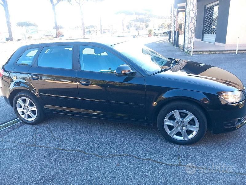 Usata Audi A3 Sportback 105 CV (77 kW) 2009 Nero Utilitaria