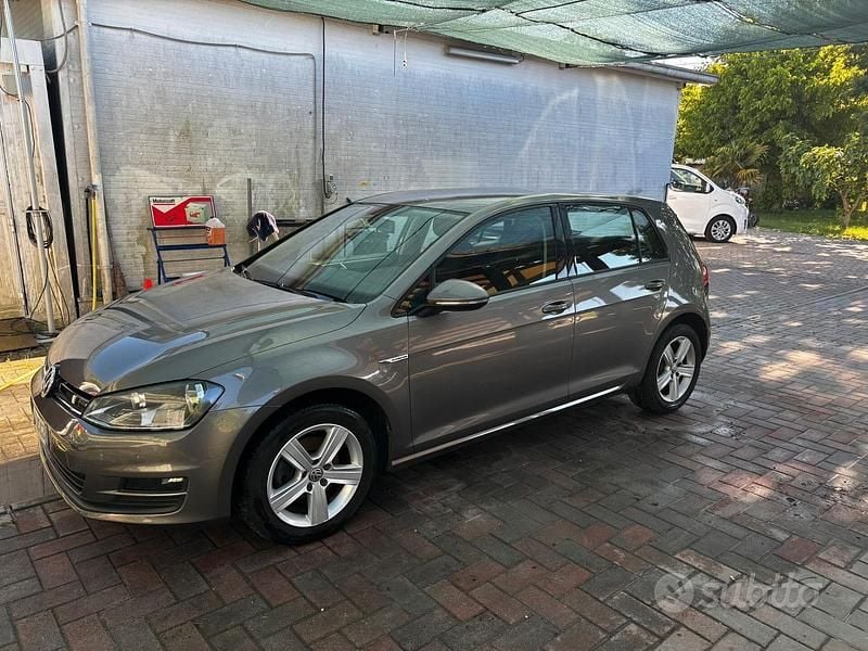 Usata VW Golf VII Comfortline 110 CV (80 kW) 2015 Grigio Berlina