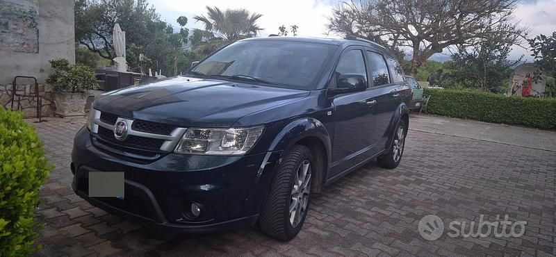 Usata Fiat Freemont Lounge 170 CV (125 kW) 2013 Blu SUV