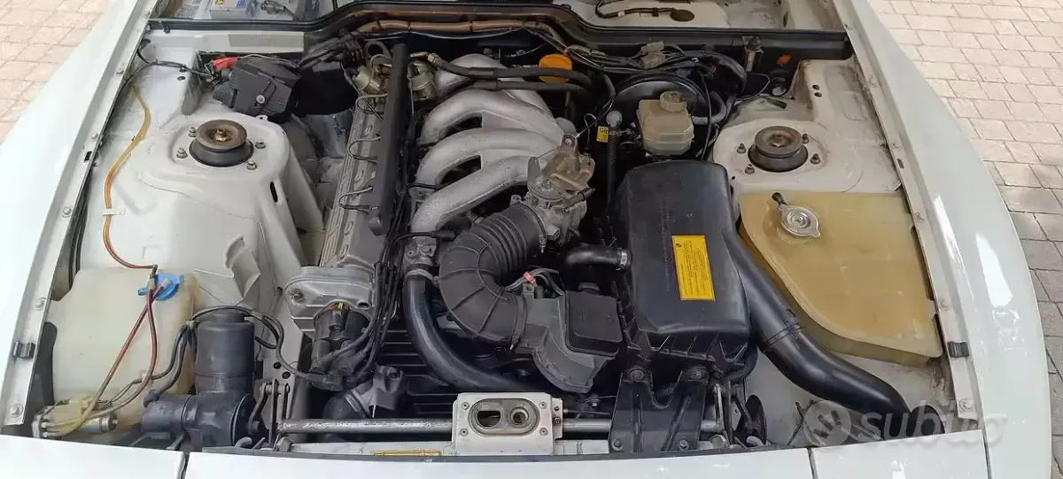 Usata Porsche 944 163 CV (119 kW) 1984 Bianco Coupé