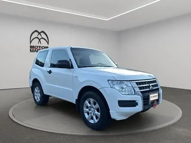 Usata Mitsubishi Pajero 190 CV (139 kW) 2018 Bianco SUV