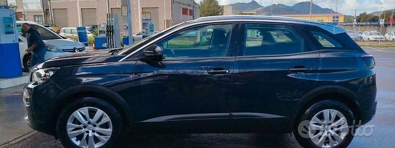 Usata Peugeot 3008 131 CV (96 kW) 2019 Nero SUV