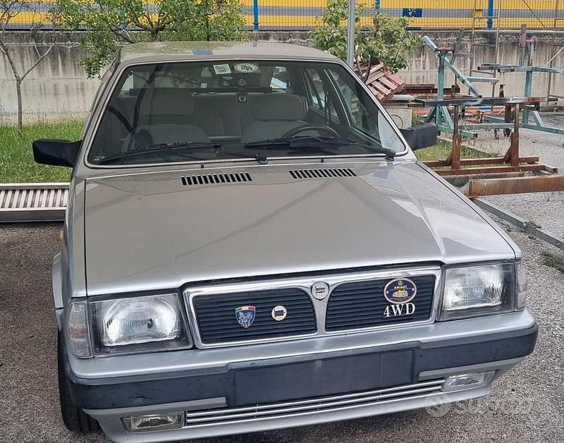 Usata Lancia Prisma 1987 Grigio Berlina