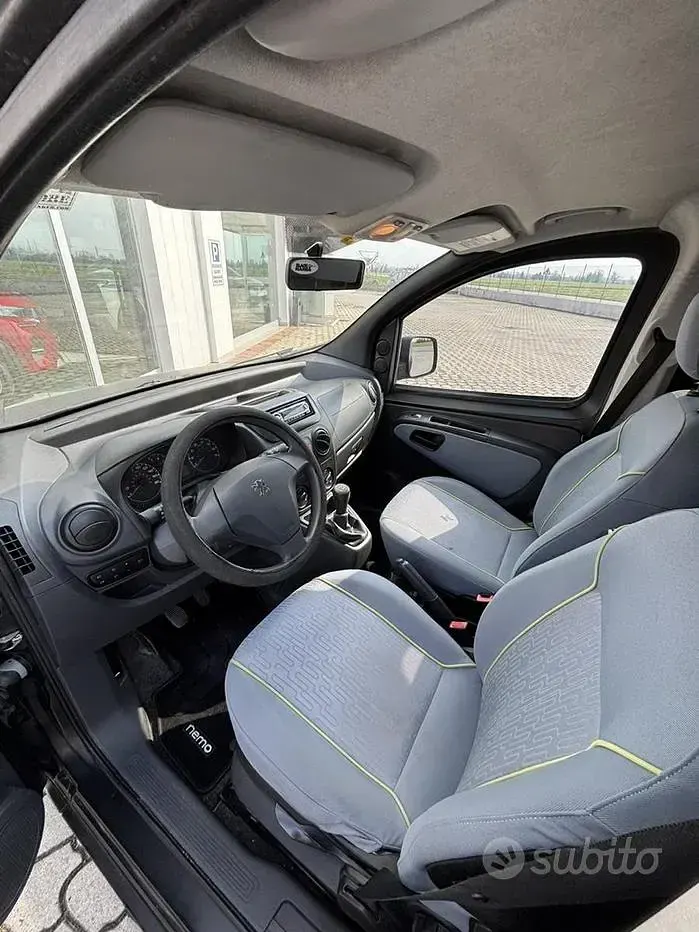 Usata Peugeot Bipper 68 CV (50 kW) 2009 Monovolume