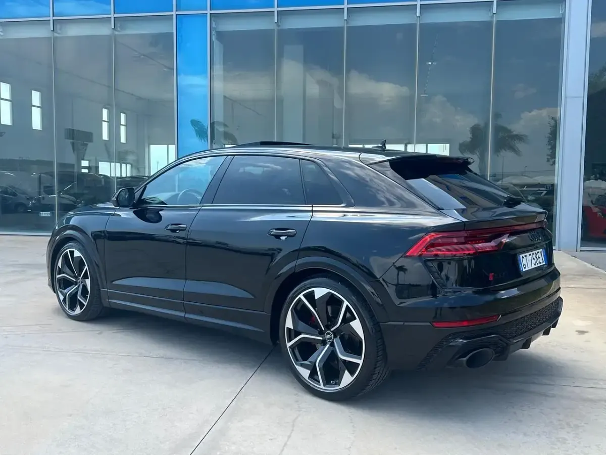 Usata Audi Q8 600 CV (441 kW) 2023 Nero SUV
