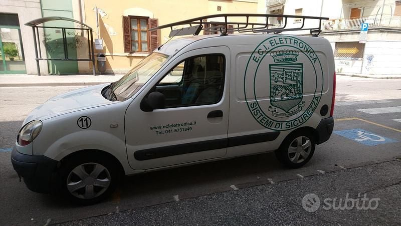 Bianco Usata 2007 Renault Kangoo Monovolume | 2700 € - Immagine 1/4