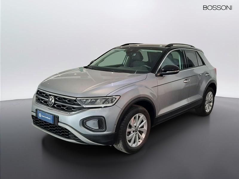Usata VW T-Roc Life 110 CV (80 kW) 2024 Grigio SUV