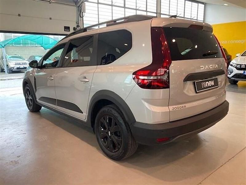 Usata Dacia Jogger Extreme 101 CV (74 kW) 2023 Grigio Monovolume