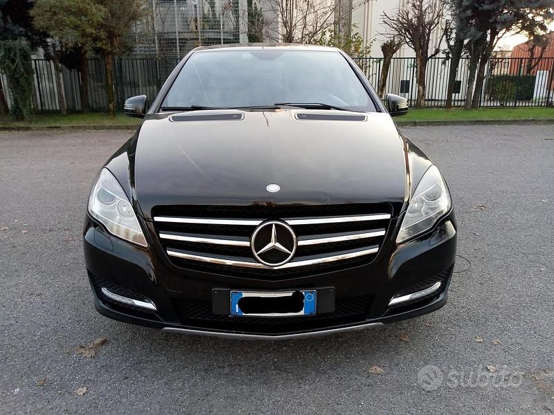 Nero Usata 2011 Mercedes R350 Monovolume | 9999 € - Immagine 1/4