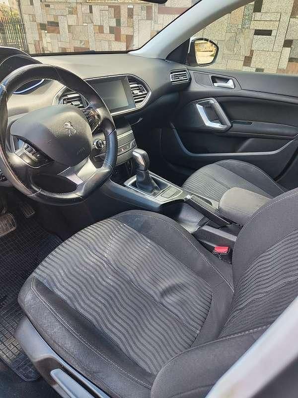 Usata Peugeot 308 SW Active 120 CV (88 kW) 2016 Station wagon