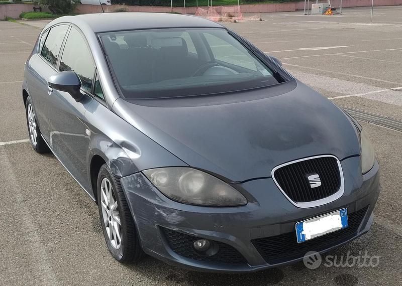 Usata Seat Leon Copa 105 CV (77 kW) 2011 Grigio Berlina