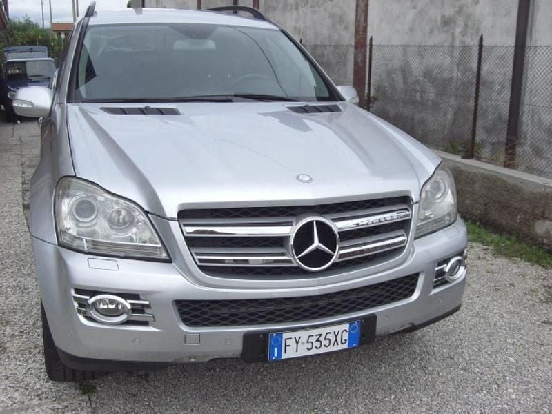 Usata Mercedes GL320 224 CV (164 kW) 2007 Argento / metallizzato SUV