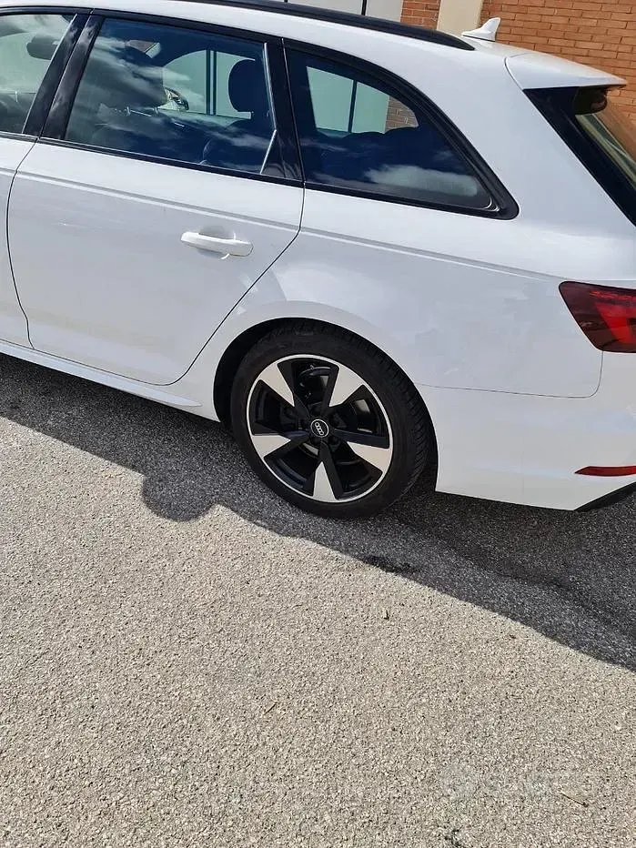 Usata Audi A4 S-Line 190 CV (139 kW) 2018 Bianco Station wagon