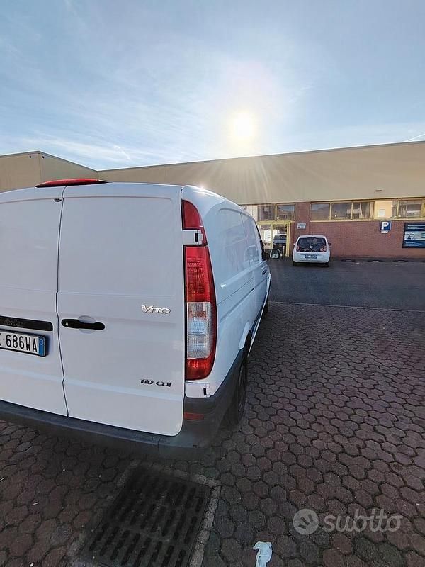 Usata Mercedes Vito 95 CV (69 kW) 2011 Bianco Furgone