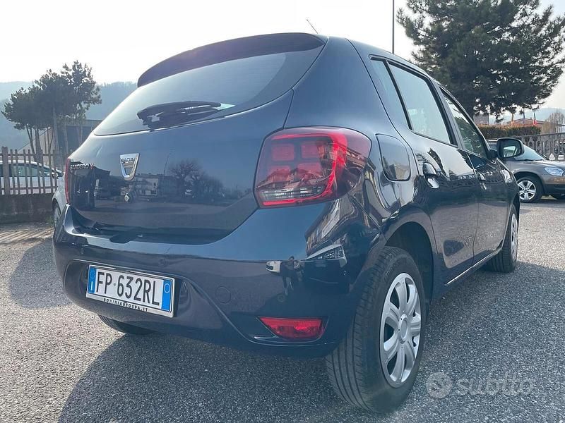 Usata Dacia Sandero Comfort 90 CV (66 kW) 2018 Blu/azzurro Berlina