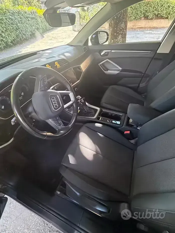 Usata Audi Q3 200 CV (147 kW) 2023 Grigio SUV