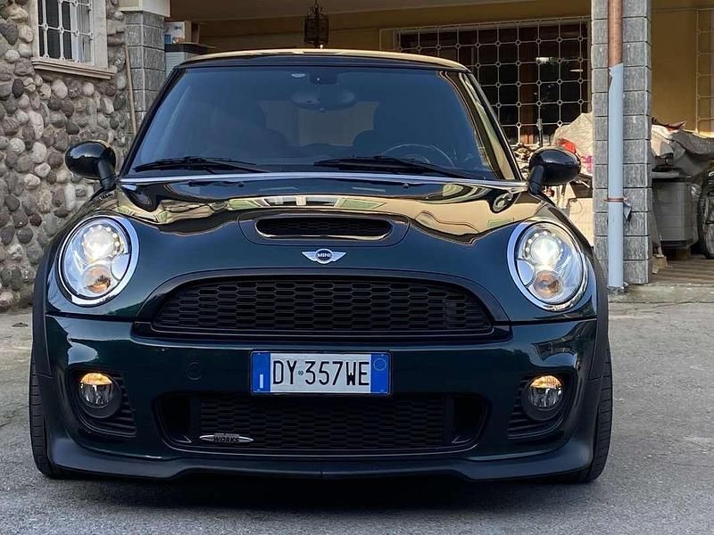 Usata Mini John Cooper Works 211 CV (155 kW) 2009 Verde Utilitaria