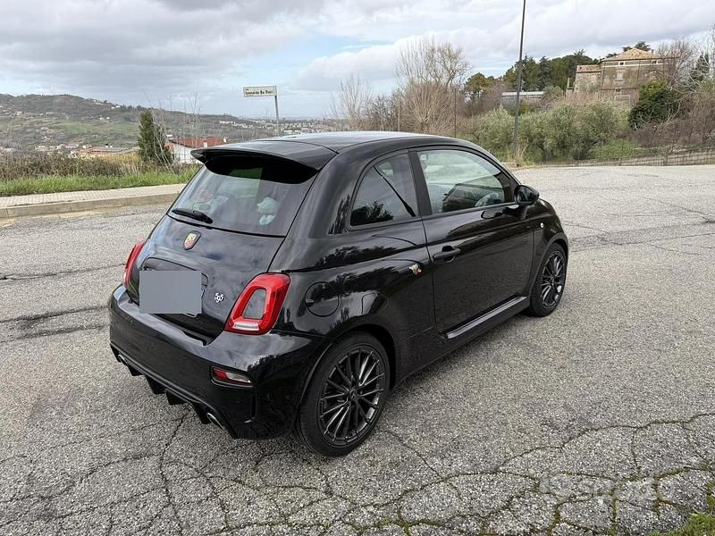 Usata Abarth 595 165 CV (121 kW) 2023 Nero Utilitaria