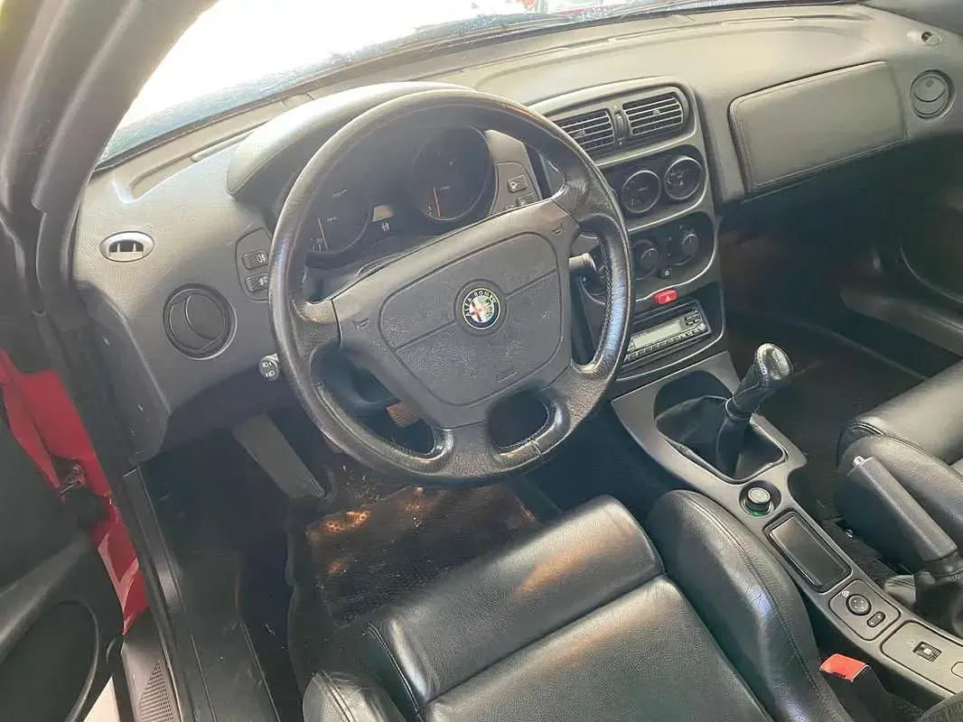 Usata Alfa Romeo Spider 150 CV (110 kW) 1995 Cabrio
