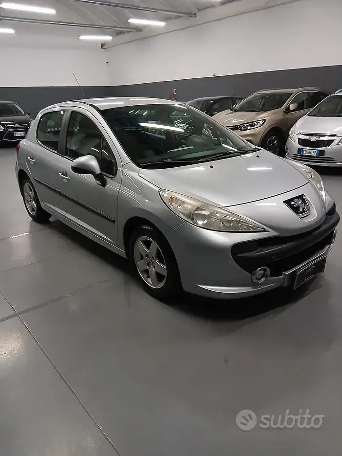 Usata Peugeot 207 Sport 73 CV (53 kW) 2009 Grigio Berlina