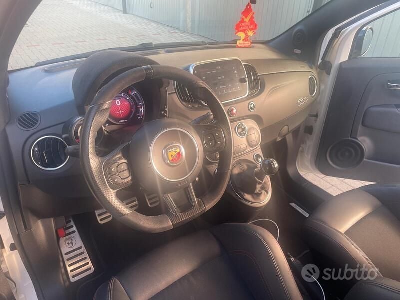 Usata Abarth 595 Esseesse 180 CV (132 kW) 2021 Bianco Utilitaria