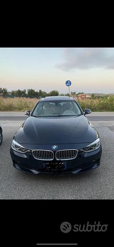 Usata BMW 320 184 CV (135 kW) 2013 Blu Berlina