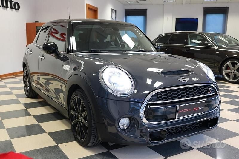 Usata Mini Cooper S 192 CV (141 kW) 2017 Grigio Utilitaria