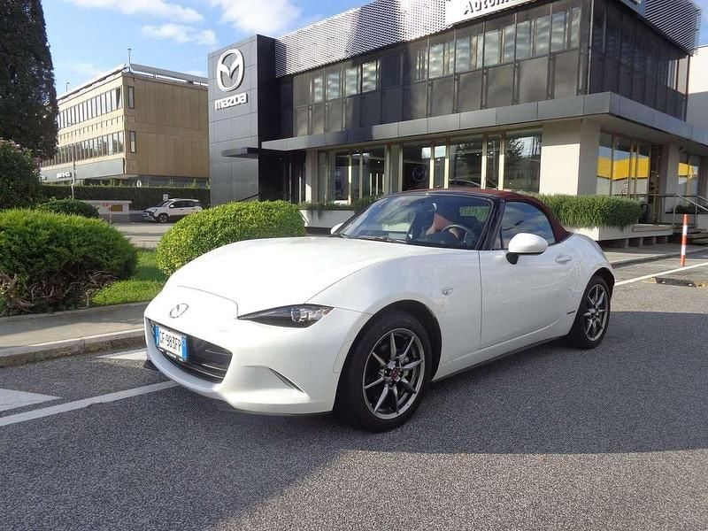 Usata Mazda MX5 132 CV (97 kW) 2021 Bianco Cabrio