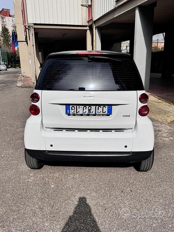 Usata Smart ForTwo Coupé 41 CV (30 kW) 2009 Bianco Coupé