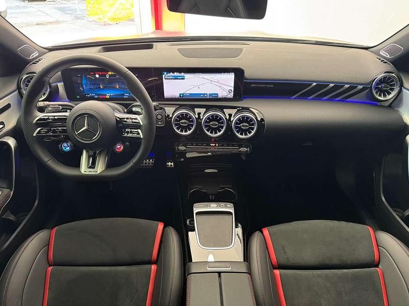 Usata Mercedes A35 AMG AMG Line Premium Plus 306 CV (225 kW) 2024 Grigio Berlina