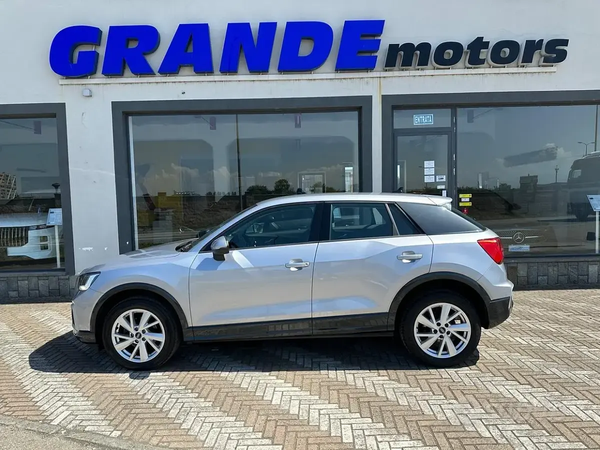 Usata Audi Q2 Advanced 150 CV (110 kW) 2023 Argento SUV