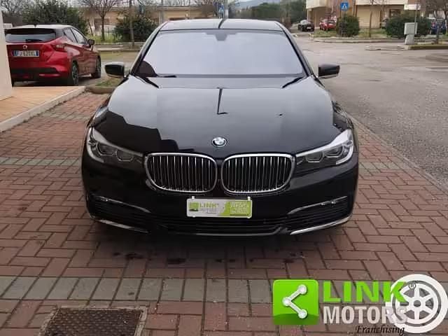 Usata BMW 730 Luxury Line 265 CV (194 kW) 2016 Nero Berlina
