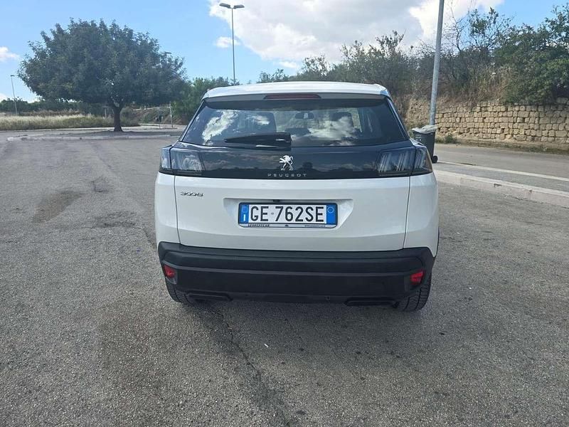 Usata Peugeot 3008 Business-Line 131 CV (96 kW) 2021 Bianco SUV