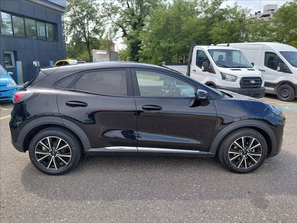 Usata Ford Puma Titanium 125 CV (91 kW) 2022 Agate black (metallizzato) SUV