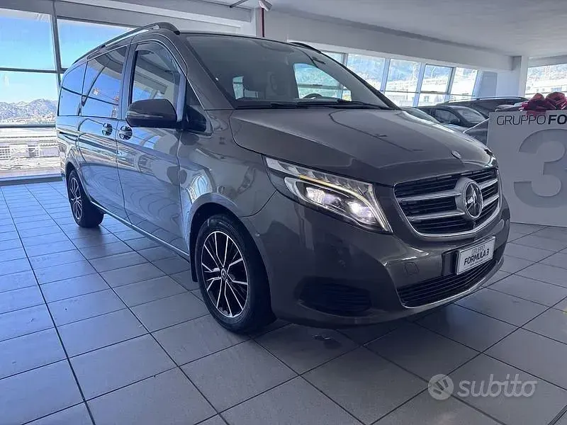Usata Mercedes V250 190 CV (139 kW) 2015 Marrone Monovolume
