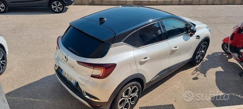 Usata Renault Captur Initiale Paris 131 CV (96 kW) 2020 Bianco SUV