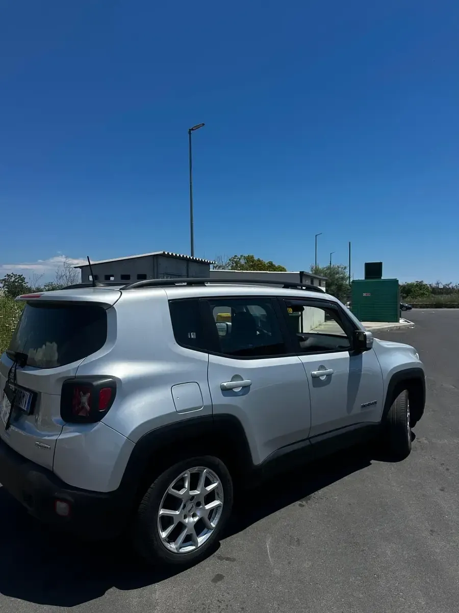 Usata Jeep Renegade Longitude 120 CV (88 kW) 2019 Argento SUV