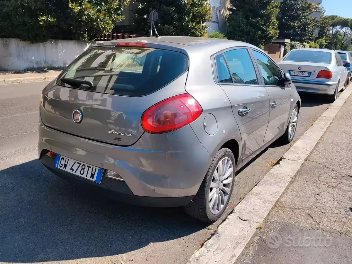 Usata Fiat Bravo 120 CV (88 kW) 2012 Utilitaria