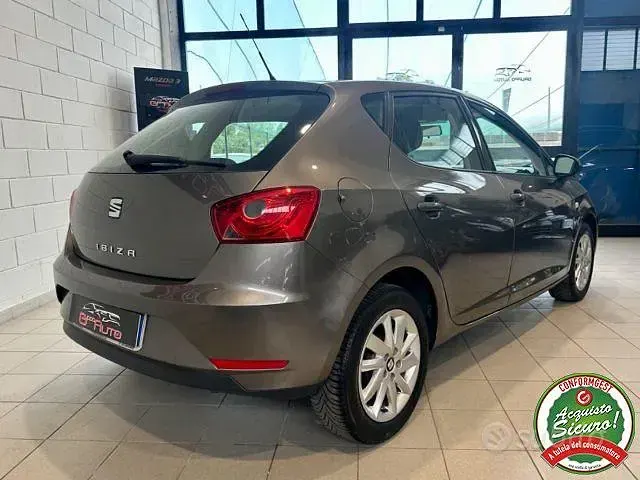 Usata Seat Ibiza Business 69 CV (50 kW) 2015 Grigio Berlina